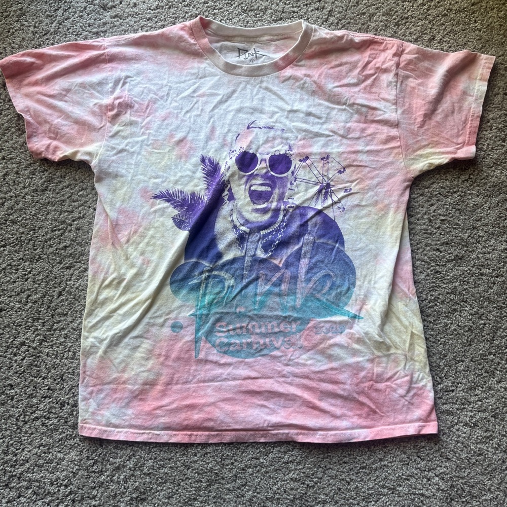 PINK Pink’s Summer Carnival 2023 Tour t-shirt - large